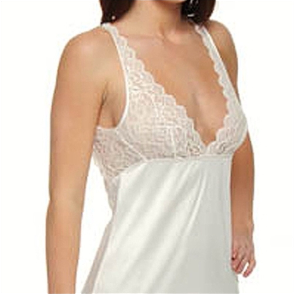 Simone Perele Ivory Lace and Satin Nightgown - Med